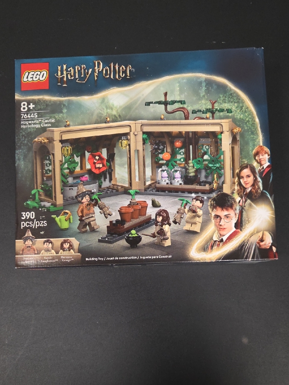 LEGO Harry Potter Herbology Classroom Playset - Tan & Green